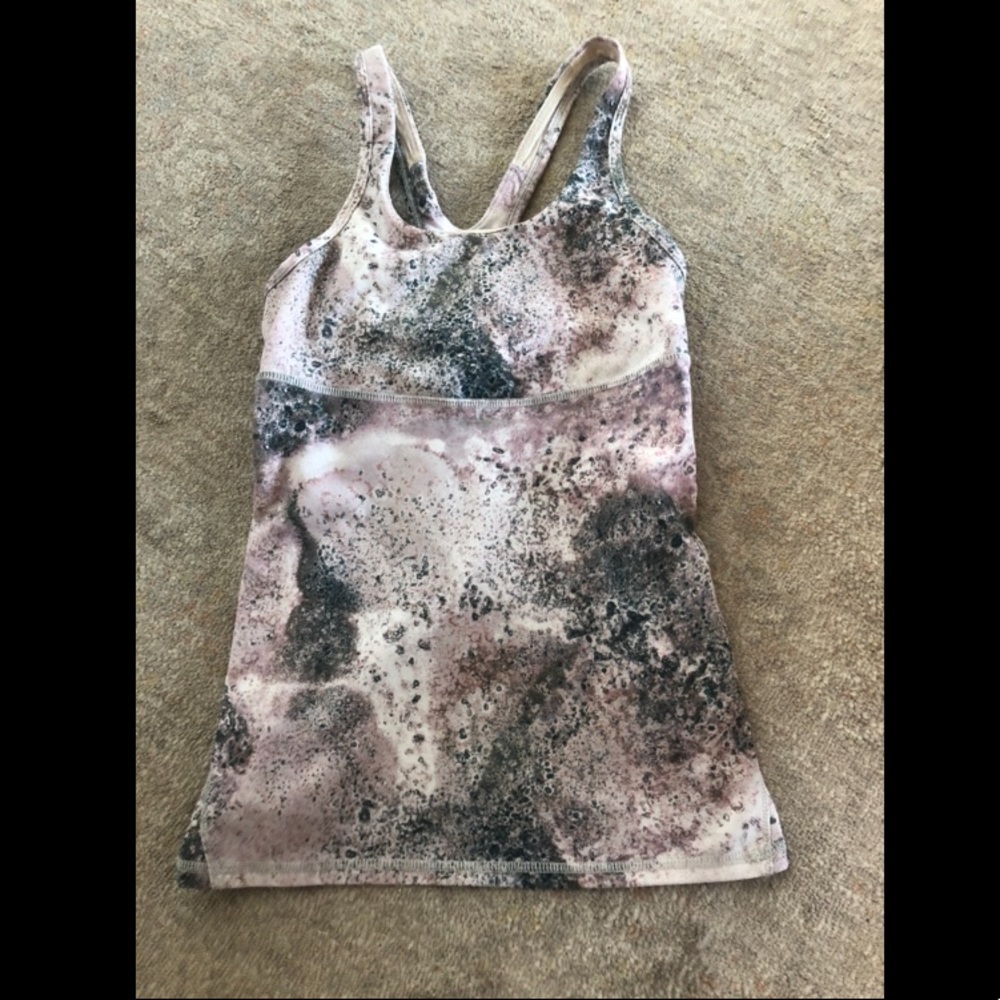 Workout top lululemon